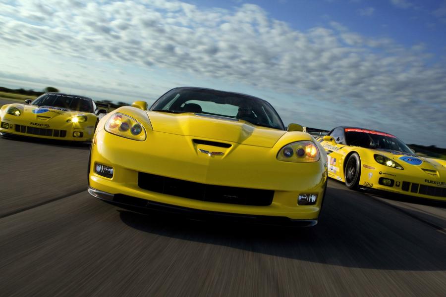  Chevrolet Corvette R GT2 2010 года  (фото 22 из 36)